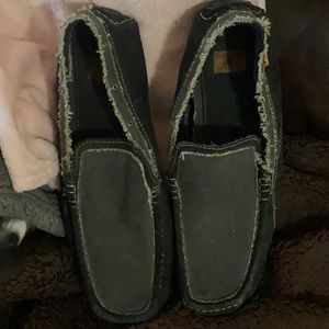 Mens canvas/ rubber shoes